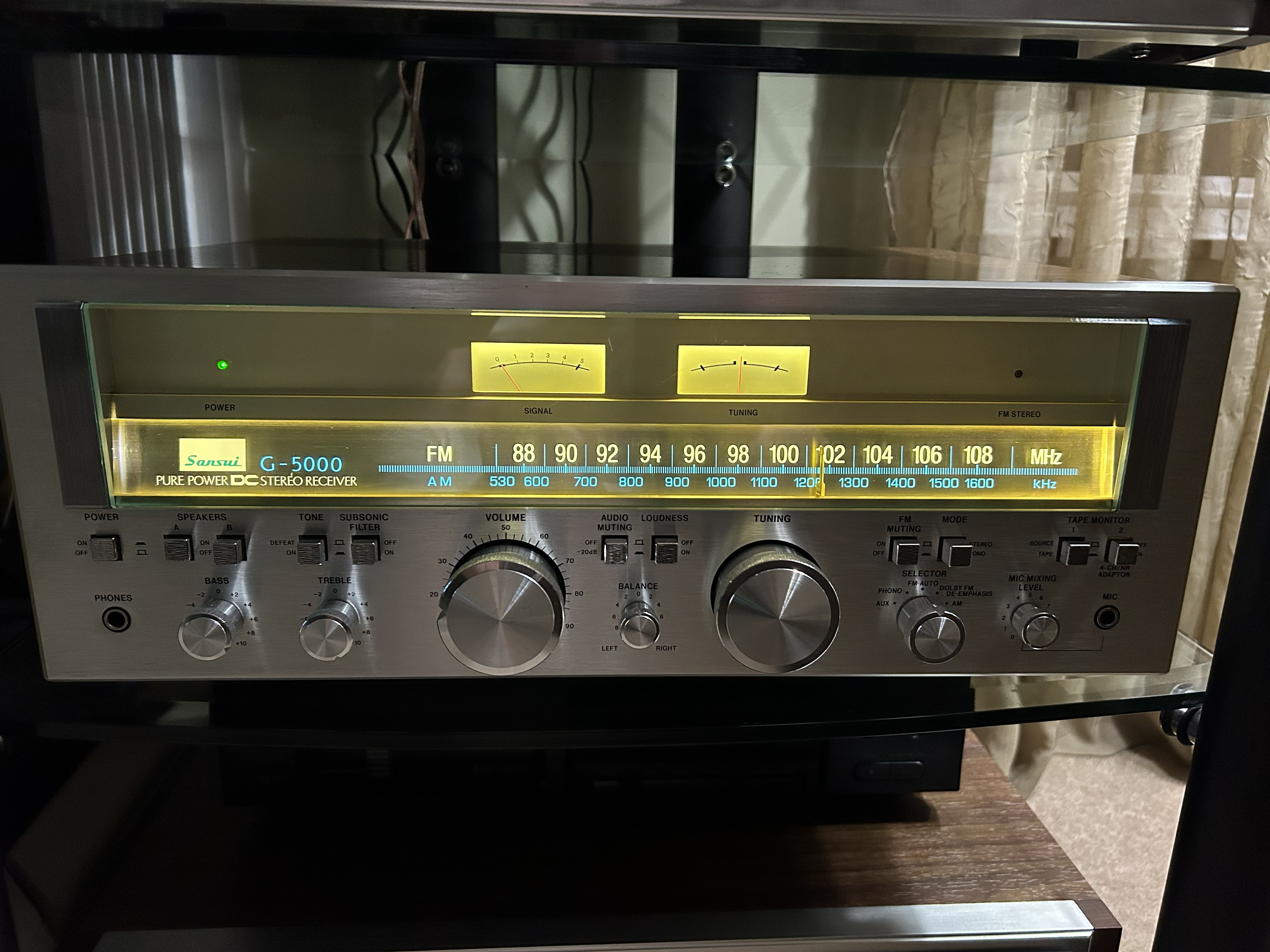 Sansui G-5000 illuminated after restoration